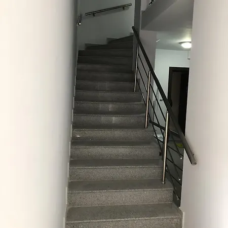 Habitat アパート ルセ