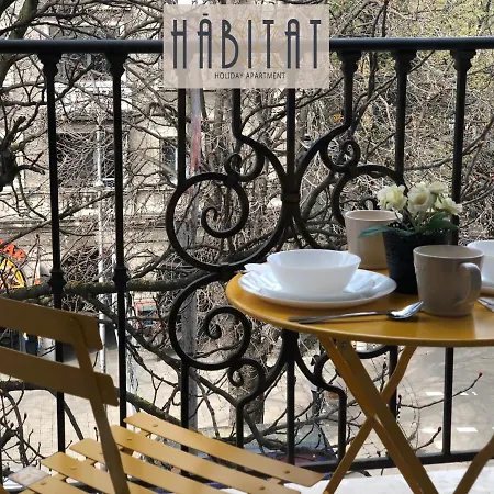 아파트 Habitat